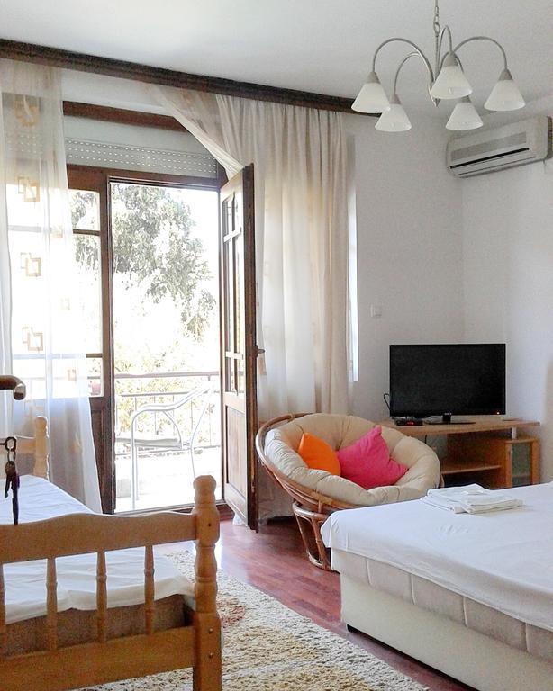 Hostel Nina Мостар Экстерьер фото